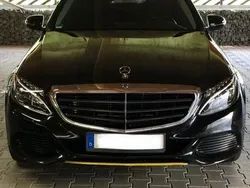Schwarz Gebraucht 2017 Mercedes C180 Limousine | 18.500 € (Fairer Preis)
