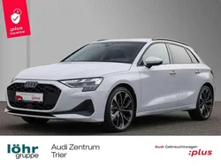 Gletscherweiß metallic Gebraucht 2024 Audi A3 Sportback Comfort Limousine | 37.880 € (Fairer Preis)