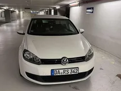 Weiß Gebraucht 2009 VW Golf VI Trendline Kleinwagen | 2.500 € (Superpreis)