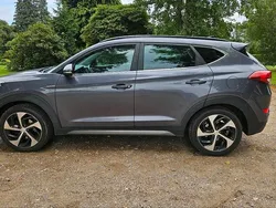 Grau Gebraucht 2016 Hyundai Tucson Style SUV | 13.500 € (Guter Preis)
