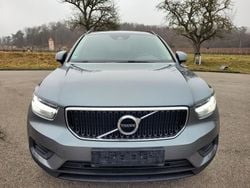 Grau Gebraucht 2018 Volvo XC40 Basis SUV | 17.900 €