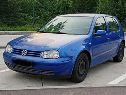 Blau Gebraucht 1999 VW Golf IV Comfortline Limousine | 700 € (Guter Preis)