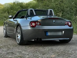 Grau Gebraucht 2003 BMW Z4 Cabrio | 17.500 €