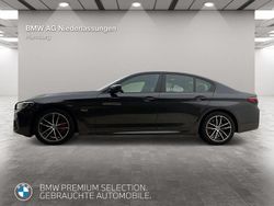 Grau Gebraucht 2022 BMW 545e M Sport Limousine | 42.748 € (Fairer Preis)