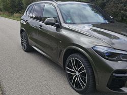 Grün Gebraucht 2022 BMW X5 M Sport SUV | 52.000 € (Fairer Preis)