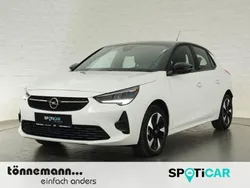 Weiss Gebraucht 2023 Opel Corsa-e Kleinwagen | 18.424 € (Fairer Preis)