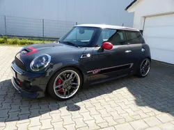 Grau Gebraucht 2013 Mini John Cooper Works Kleinwagen | 26.500 €