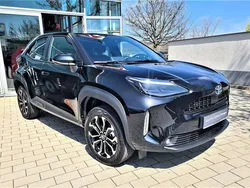 Mysticschwarz mica Gebraucht 2023 Toyota Yaris Cross Team SUV | 23.850 € (Fairer Preis)