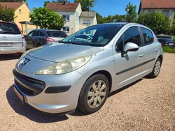 Gris aluminium Gebraucht 2007 Peugeot 207 Tendance Limousine | 1.590 € (Guter Preis)
