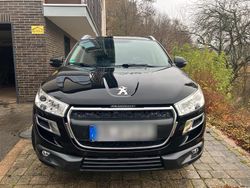 Schwarz Gebraucht 2015 Peugeot 4008 SUV | 12.000 € (Teuer)