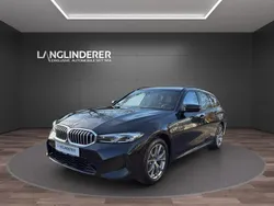 Black sapphire metallic Gebraucht 2023 BMW 330e M Sport Kombi | 41.900 € (Fairer Preis)