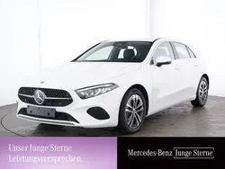 Weiß Gebraucht 2024 Mercedes A180 Progressive Limousine | 27.435 € (Guter Preis)