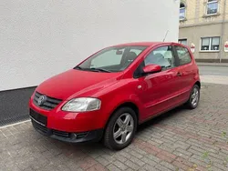 Rot Gebraucht 2010 VW Fox Style Kleinwagen | 3.650 € (Etwas zu teuer)