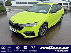 Grün Gebraucht 2022 Skoda Octavia RS Limousine | 37.990 €