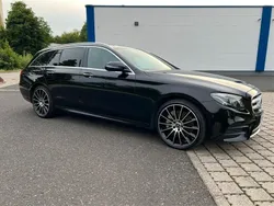 Schwarz Gebraucht 2019 Mercedes E400 AMG Kombi | 27.950 € (Guter Preis)