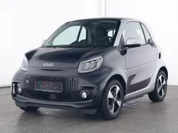 Schwarz Gebraucht 2024 Smart ForTwo Electric Drive Kleinwagen | 14.890 € (Etwas zu teuer)