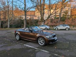 Braun Gebraucht 2025 BMW 120 Kleinwagen | 11.999 €