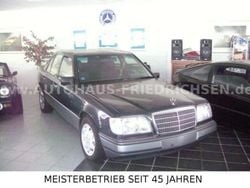 Grau Gebraucht 1993 Mercedes 200 Limousine | 8.500 €