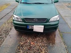 Grün Gebraucht 1998 Opel Astra Kombi | 1.250 € (Fairer Preis)