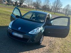 Blau Gebraucht 2012 Renault Clio IV Kleinwagen | 2.800 €