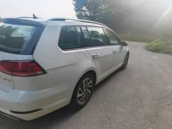 Weiß Gebraucht 2018 VW Golf VII Sound Kombi | 10.000 € (Superpreis)