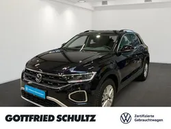 Deep black perleffekt Gebraucht 2024 VW T-Roc Life SUV | 22.950 € (Guter Preis)