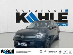 Schwarz Neu 2025 VW Tiguan Life SUV | 46.499 € (Etwas zu teuer)