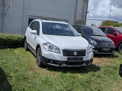 Weiß Gebraucht 2014 Suzuki SX4 Kleinwagen | 6.300 €