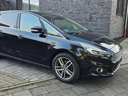 Iridiumschwarz metallic Gebraucht 2016 Ford S-MAX Titanium Van / Kleinbus | 11.890 € (Fairer Preis)