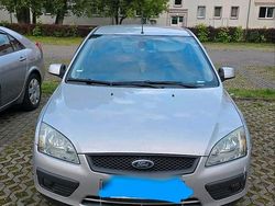 Silber Gebraucht 2006 Ford Focus Kleinwagen | 1.900 € (Etwas zu teuer)