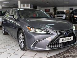 Grau Gebraucht 2020 Lexus ES300H Limousine | 29.999 € (Fairer Preis)