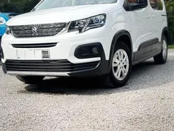 Weiß Gebraucht 2021 Peugeot Rifter Active Van / Kleinbus | 21.500 € (Guter Preis)