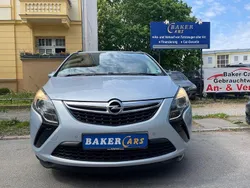 Blau Gebraucht 2016 Opel Zafira Tourer Edition Van / Kleinbus | 9.990 € (Fairer Preis)