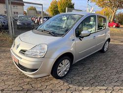 Grau Gebraucht 2011 Renault Modus Van / Kleinbus | 5.999 € (Teuer)