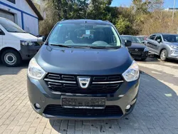 Grau Gebraucht 2018 Dacia Lodgy Ambiance Van / Kleinbus | 7.799 € (Superpreis)