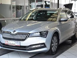Silber Gebraucht 2021 Skoda Superb Style Kombi | 23.240 € (Fairer Preis)