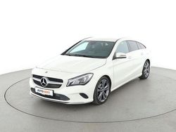 Weiß Gebraucht 2017 Mercedes CLA200 Shooting Brake Urban Kombi | 19.860 € (Fairer Preis)