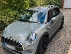 Grau Gebraucht 2020 Mini Cooper Kleinwagen | 23.000 €