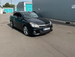 Schwarz Gebraucht 2008 Opel Astra Cabriolet OPC Cabrio | 2.650 €