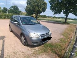 Silber Gebraucht 2005 Opel Corsa Kleinwagen | 1.100 €