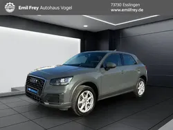 Nano gray metallic Gebraucht 2018 Audi Q2 Basis SUV | 16.990 € (Fairer Preis)