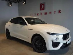 Weiß Gebraucht 2021 Maserati Levante SUV | 64.941 € (Guter Preis)