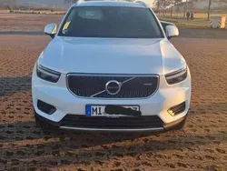 Gebraucht 2020 Volvo XC40 Momentum SUV | 24.904 € (Fairer Preis)