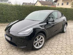 Schwarz Gebraucht 2023 Tesla Model Y RWD SUV | 32.490 € (Fairer Preis)