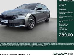 Grau Gebraucht 2025 Skoda Octavia SportLine Kombi | 36.015 € (Fairer Preis)