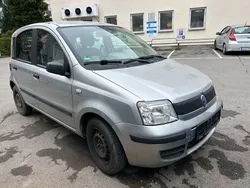 Grau Gebraucht 2004 Fiat Panda Active Kleinwagen | 599 € (Fairer Preis)