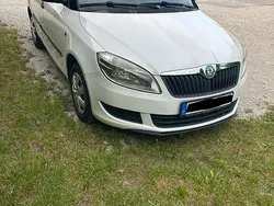 Weiß Gebraucht 2010 Skoda Fabia Kombi | 1.700 € (Guter Preis)