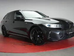 Black sapphire Gebraucht 2023 BMW 320 M Sport Kombi | 36.490 € (Fairer Preis)