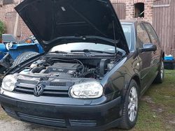 Schwarz Gebraucht 2001 VW Golf IV Limousine | 1.500 € (Fairer Preis)