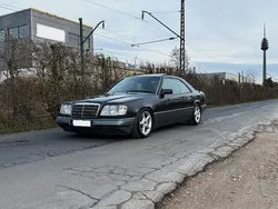 Schwarz Gebraucht 1994 Mercedes 220 Coupé | 10.500 €